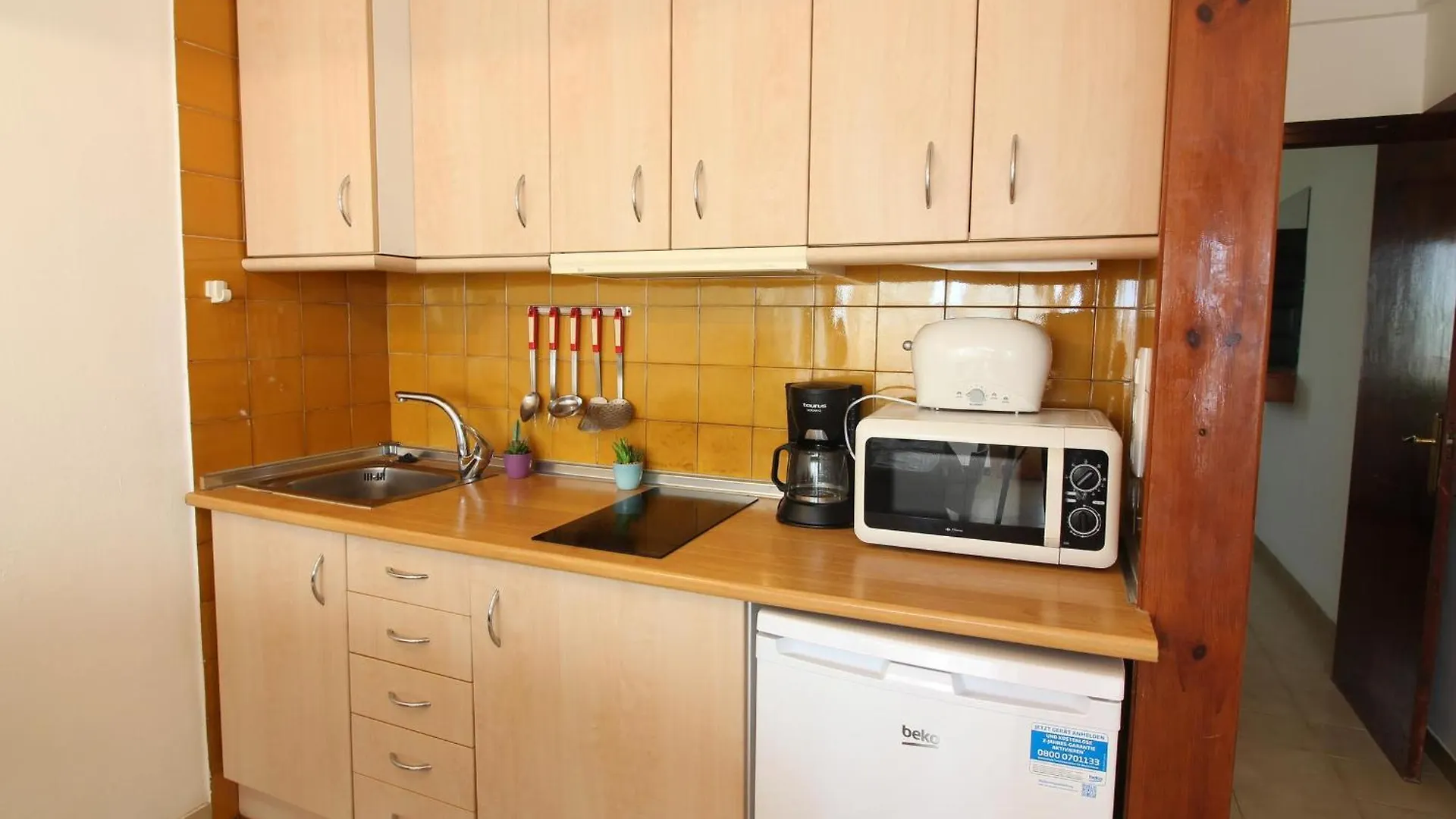 Vista Bahia 23 - Apartamento En Primera Linea De Mar A Pocos Metros Del Centro De Empuriabrava Con Aparcamiento. - Es-228-183