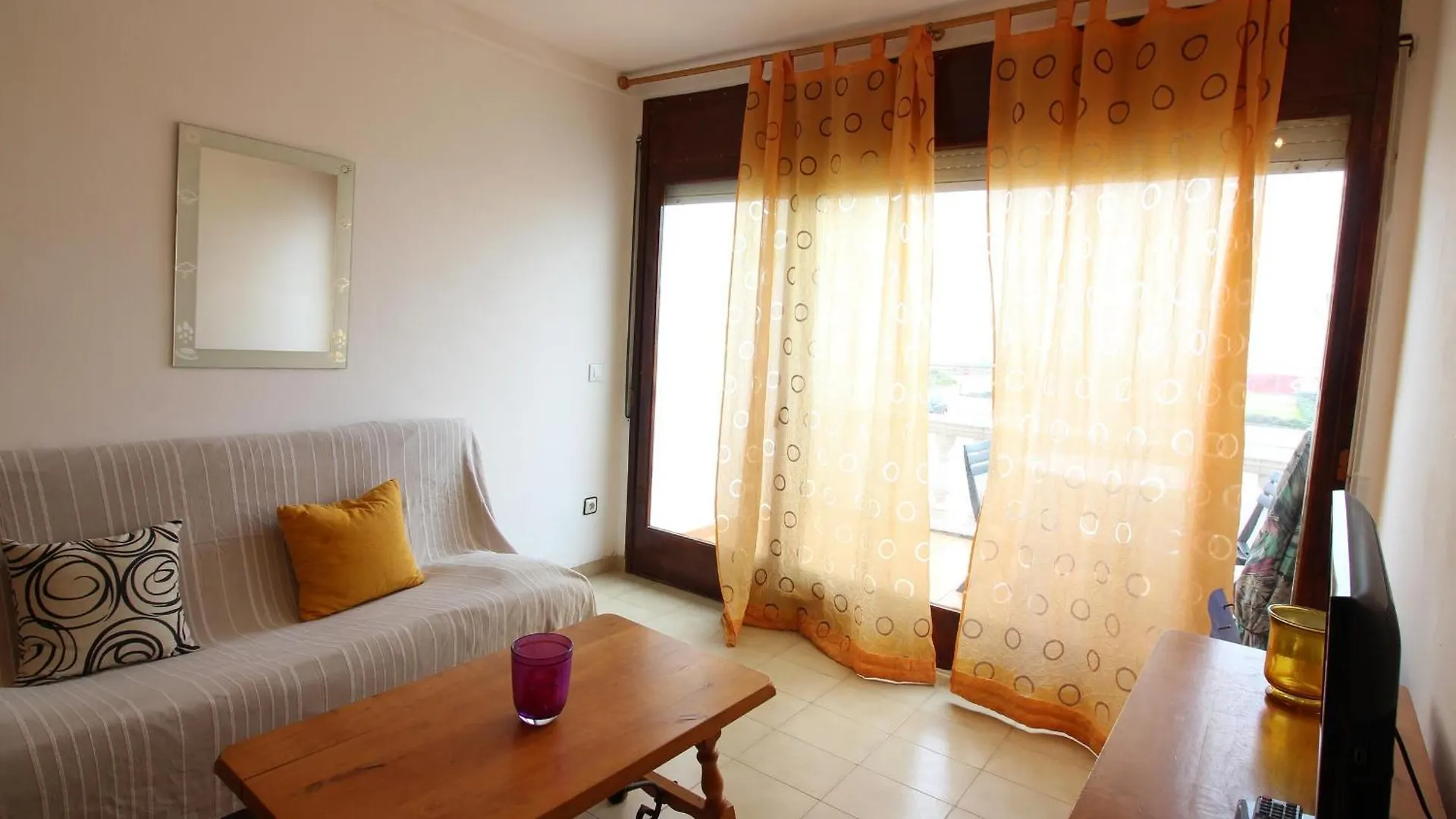 Vista Bahia 23 - Apartamento En Primera Linea De Mar A Pocos Metros Del Centro De Empuriabrava Con Aparcamiento. - Es-228-183 Apartment